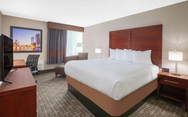 131 Hotel Plaza