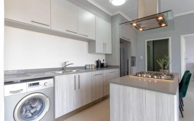 Alimama Spaces: The Manson's 8 On New