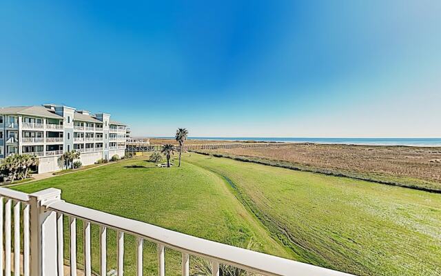 Pointe West #203 - 3 Br Condo