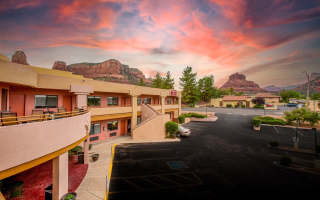 Wildflower Inn at Bell Rock