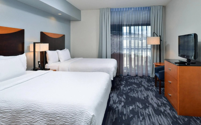 Fairfield Inn & Suites Santa Cruz - Capitola
