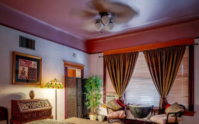 The Big Blue House Inn Boutique Hotel