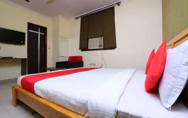 OYO 37773 Hotel J Joy