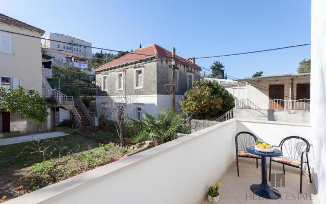 Apartment Miniatus A48