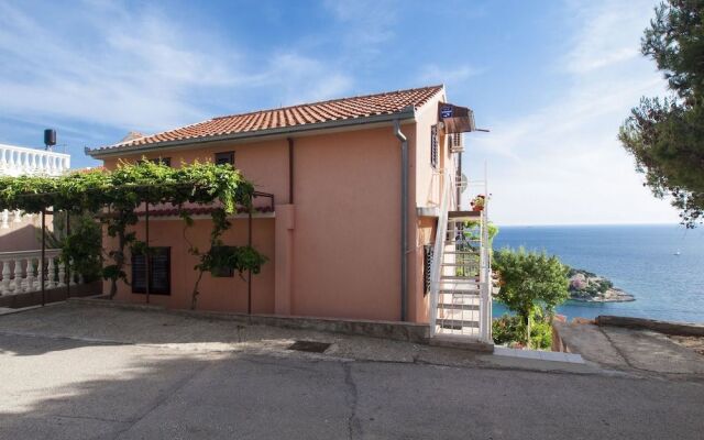 Apartments Nikica Primosten