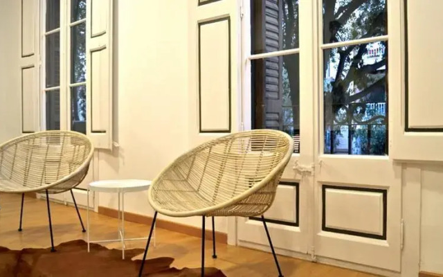KM Rocafort Apartment