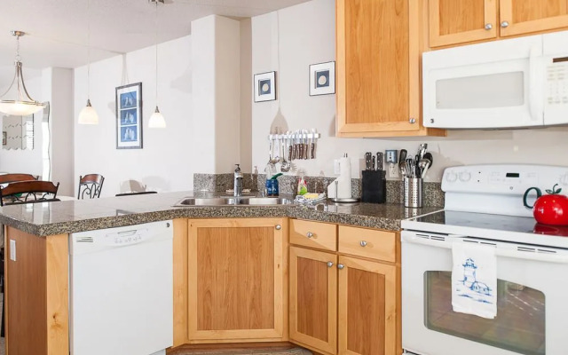 Shell Belle by RedAwning