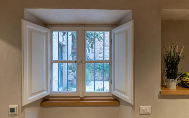 Superior 1 BR Apartment Gabriela next to Buža beach