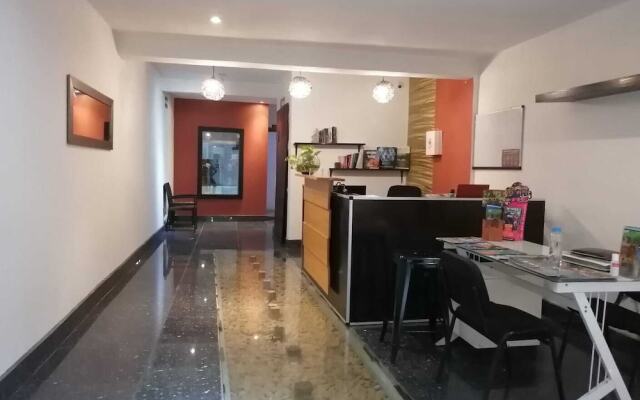 Blvd Hotel