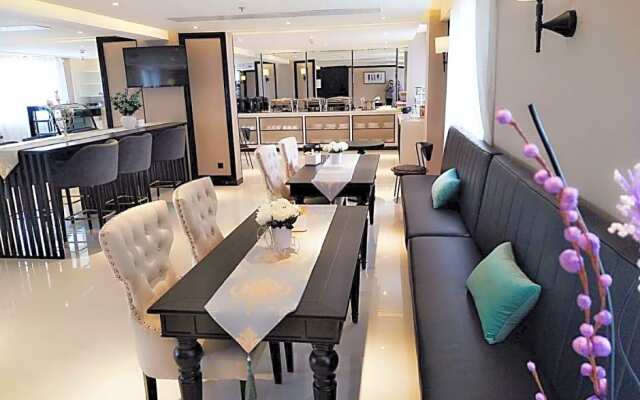 Xana Hotelle Jinan Daminghu North Gate