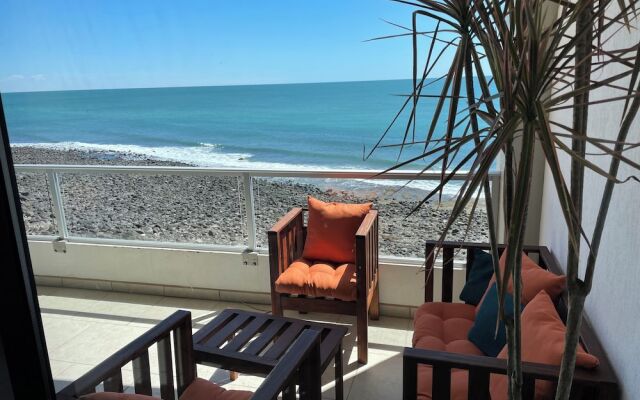 Palacio del Mar by Rocky Host