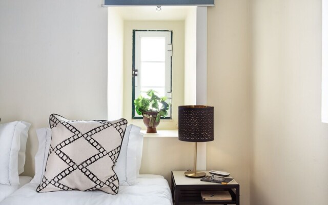 ALTIDO Classic 2BR Apt in Baixa w/balcony in Baixa, close by Rossio subway