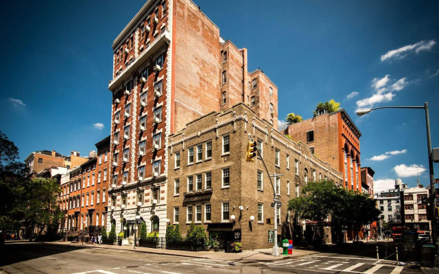 Washington Square Hotel