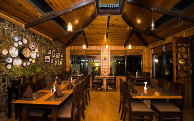 Bhikampur Lodge By Howard