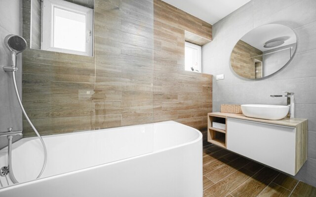 Welcome to Pina Tourist Apartments