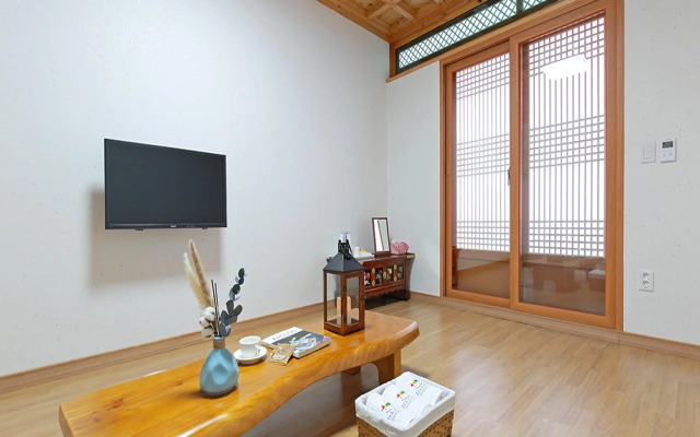 Cheonggong Hanok Stay