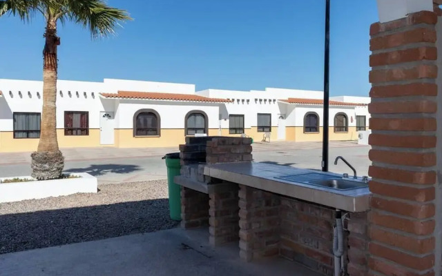 Mexican Ambience Townhome With Pool 1