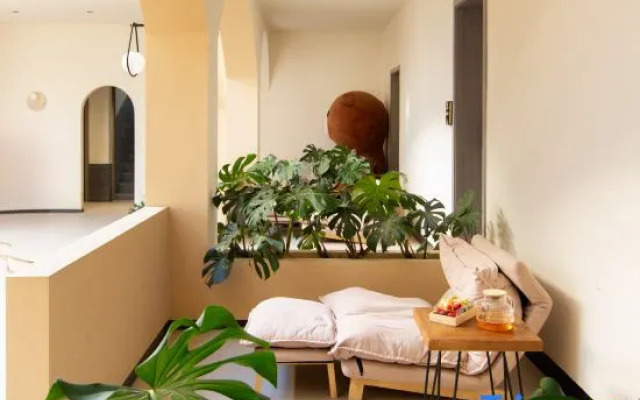 Xiaoluchenke Seaview Design Hotel (Dali Erhai Branch)