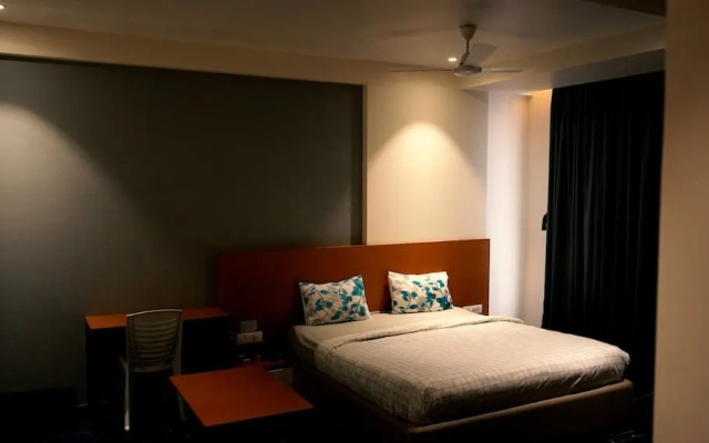 Hotel Radhika