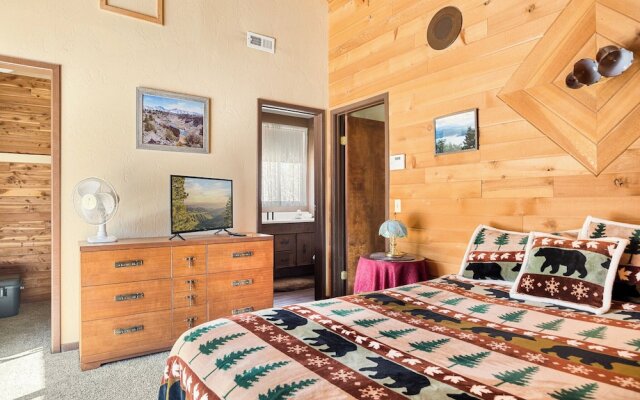 Blue Jay Chalet Unit#5