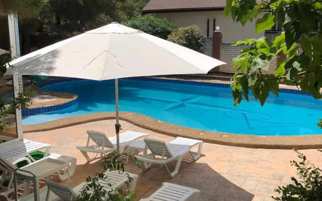 Masha House Guest Complex