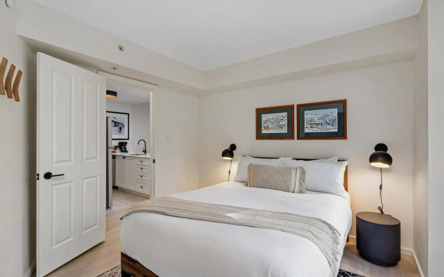 Whistler Cascade Lodge