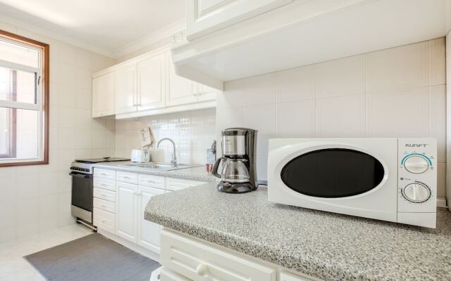 Espinho Family Stays Apartment