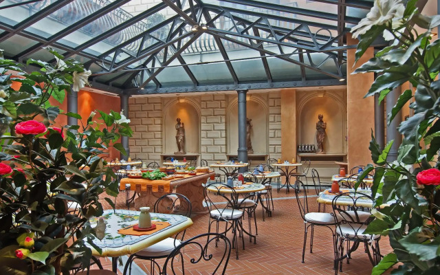 Hotel Alba Palace