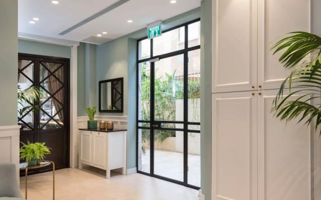 Dizengoff Suites Hotel