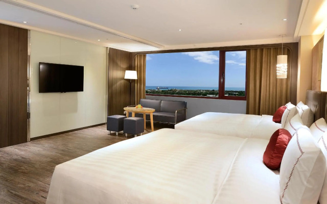 Shiny Ocean Hotel