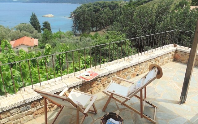 Lithea Villas and Studios by the Sea
