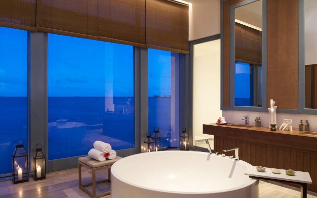 Raffles Maldives Meradhoo Resort