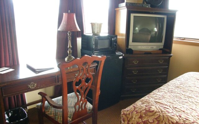 Beluga Lake Lodge