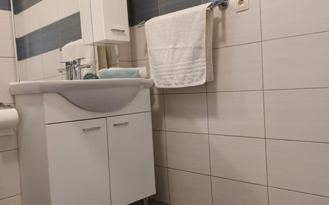 Marina - Quiet & Spacious - H