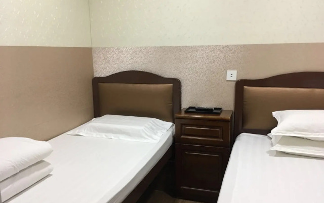 Prince Hotel