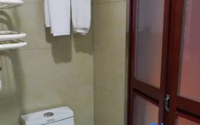 Junggar Hotel (Urumqi Medical College)