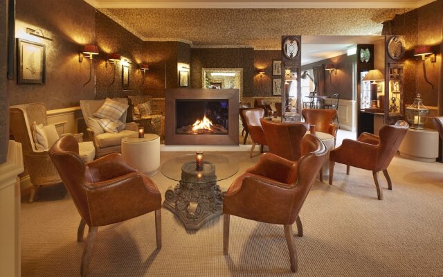 Cairn Lodge
