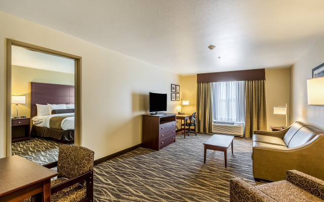 Cobblestone Hotel & Suites – Stevens Point
