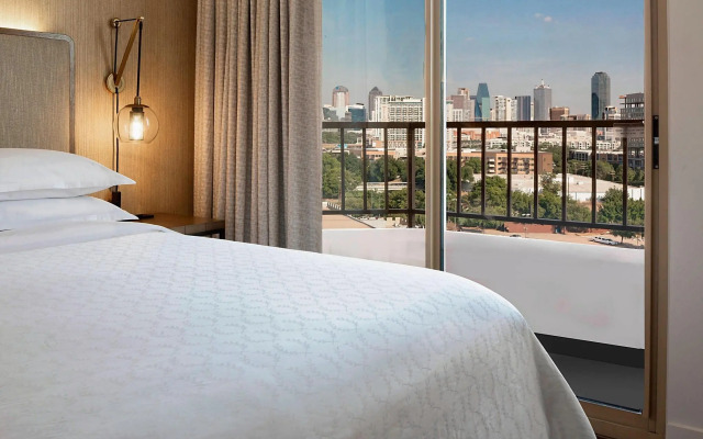 Sheraton Suites Market Center Dallas