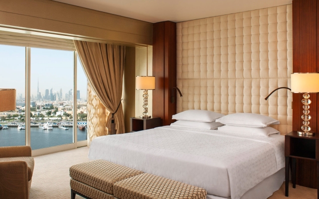 Sheraton Dubai Creek Hotel & Towers