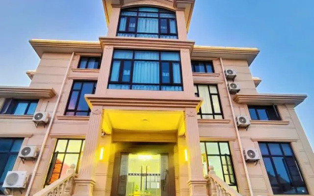 Yuyu Apartment (Shanghai Lingang Avenue)