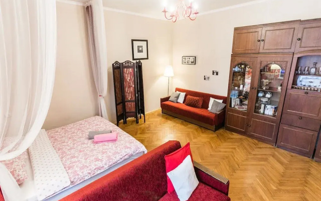 Апартаменты на Гончарной наб.