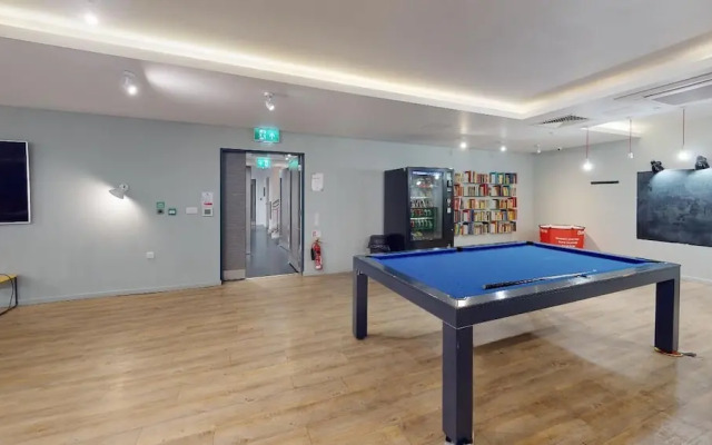 Student Only Studio with Kitchenette