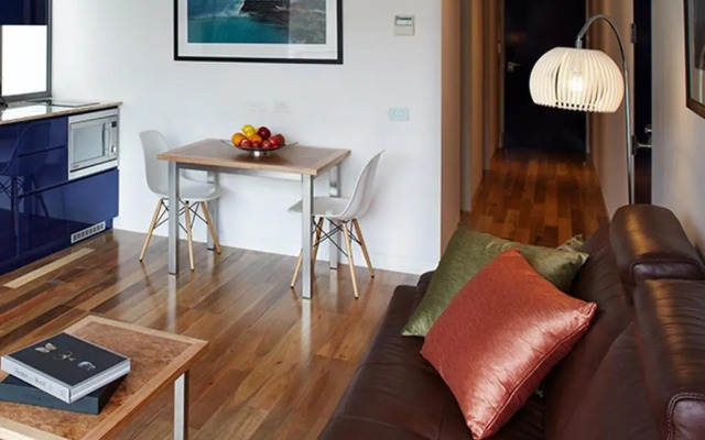 Salamanca Wharf Hotel