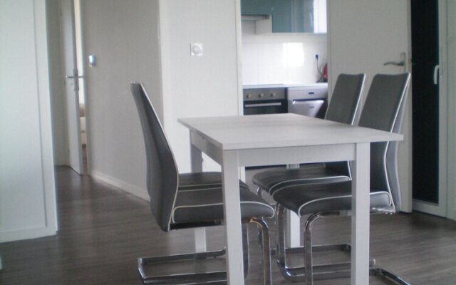 Apartment With 2 Bedrooms in Ivry-sur-seine, With Wonderful City View,