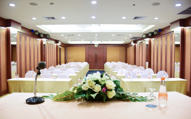 The Color Living Hotel
