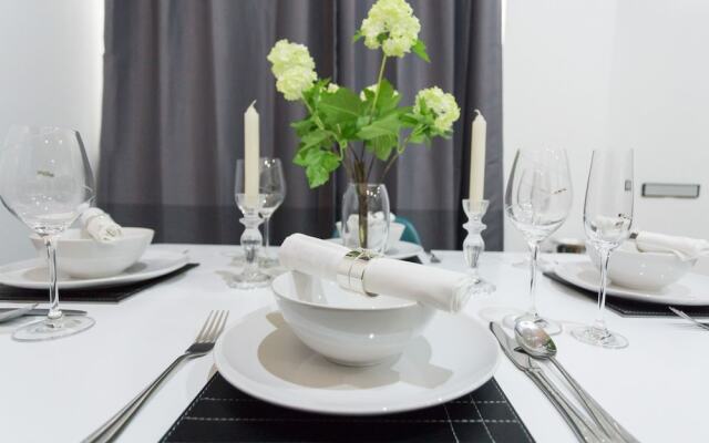 Westend Hydro & SECC Apartment