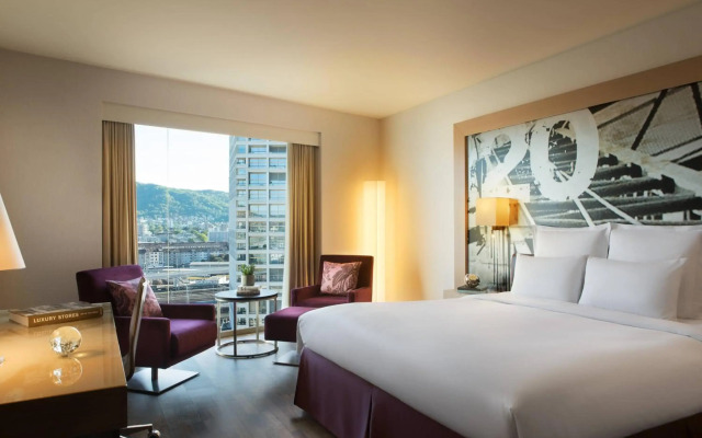 Renaissance Zürich Tower Hotel