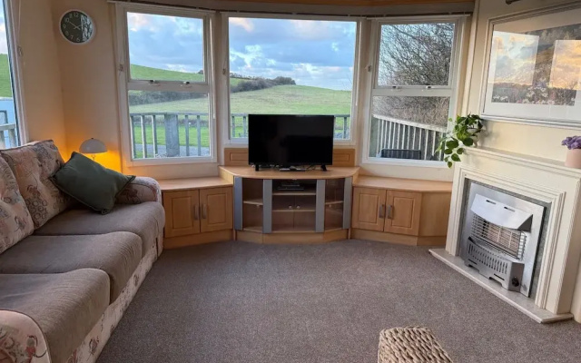 Captivating 2-bed Static Caravan in Holyhead