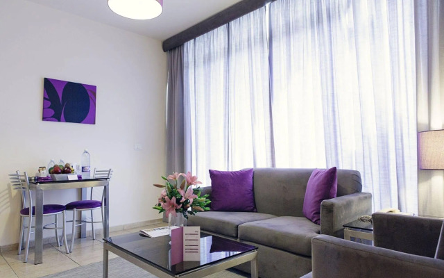 The Smallville Xpress Hotel